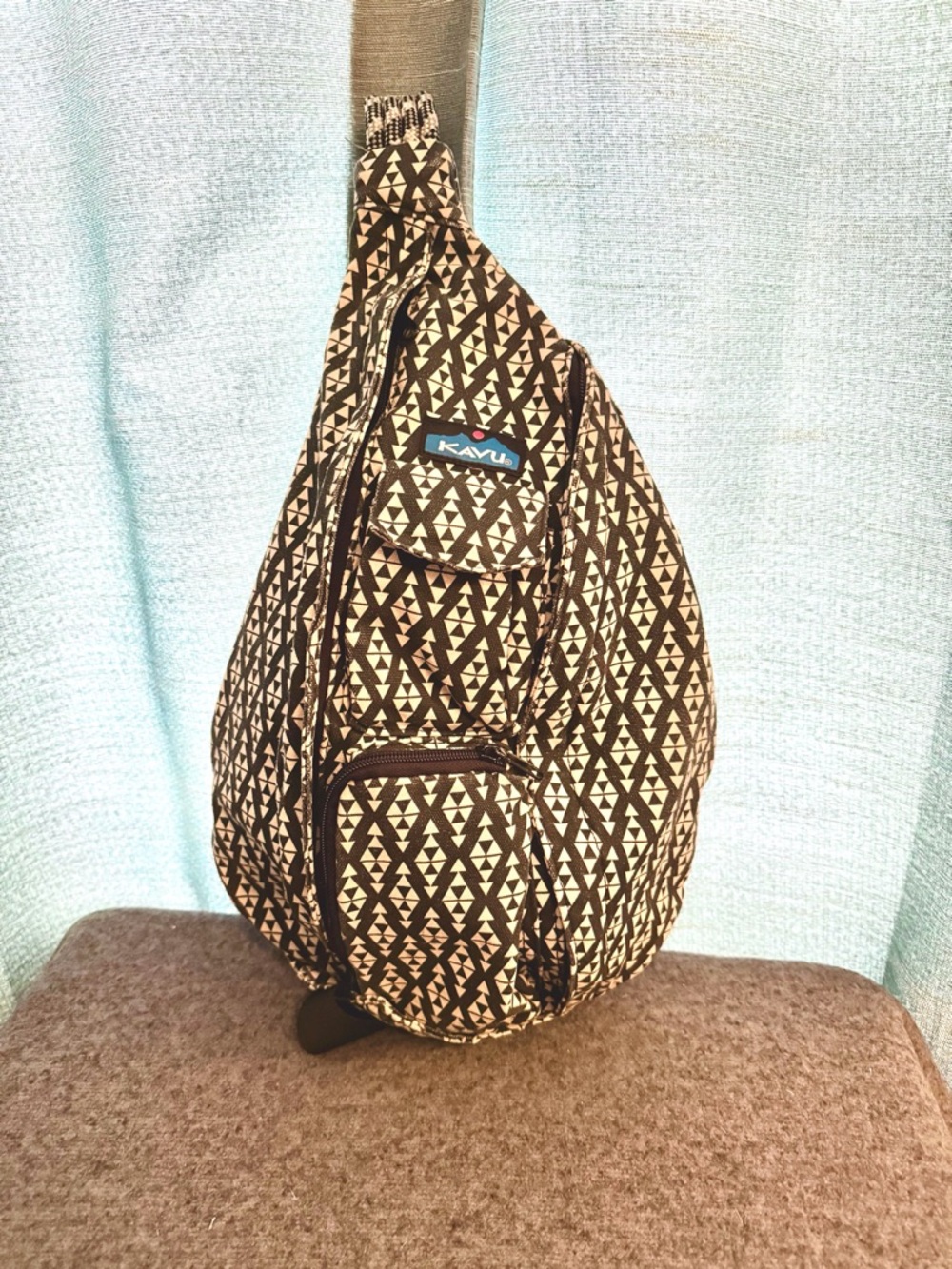 Kavu Black & Cream Geometric Sling Pack